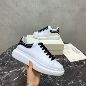 5e7b2ee9 bd2a 44ff a999 fa82eb313df2.png